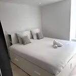 En Hyper Centre Apartmán *